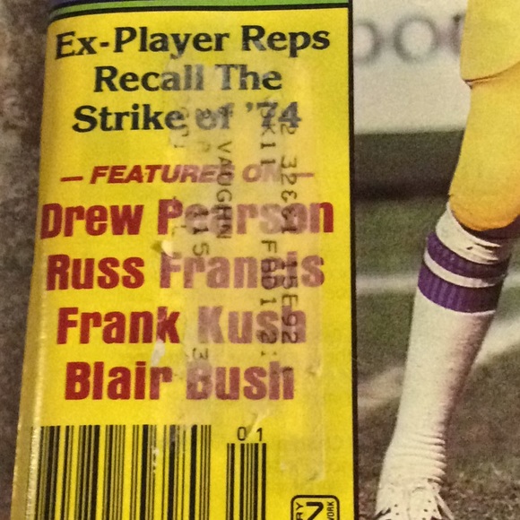 Vtg 1983 Football Digest.  Archie Manning, et al. - Picture 4 of 7